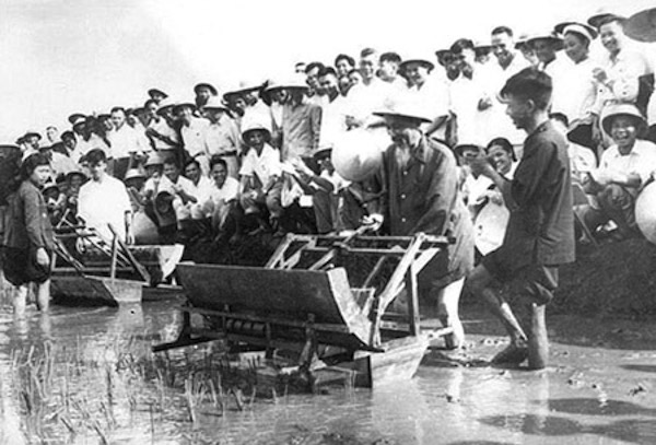 Bác Hồ với ngày Quốc tế lao động 15  VTVVN