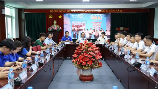 Trường Đại học Kinh tế - Luật đón tiếp Đoàn giao lưu Đại học Thái Nguyên