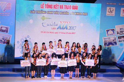 Sinh viên Trường Đại học Kinh tế - Luật đạt giải Nhất Giải thưởng Euréka 2017