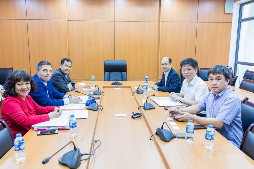 Đại diện Trường Đại học Kinh tế-Luật tham gia Phiên làm việc giữa Phái đoàn Wallonie-Bruxelles tại Việt Nam và Bộ Nông nghiệp và Phát triển Nông thôn (Bộ NN&PTNT).