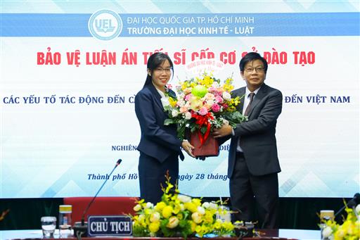 NCS Nguyễn Thị Diệu Hiền bảo vệ thành công luận án tiến sĩ , ngành Kinh tế học