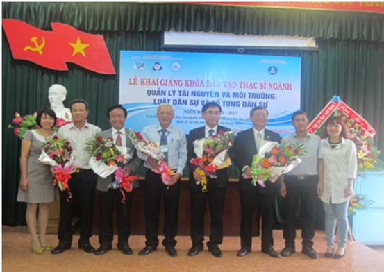 Lễ khai giảng Cao học ngành Luật dân sự & Tố tụng dân sự tại Trường ĐH Tây Nguyên