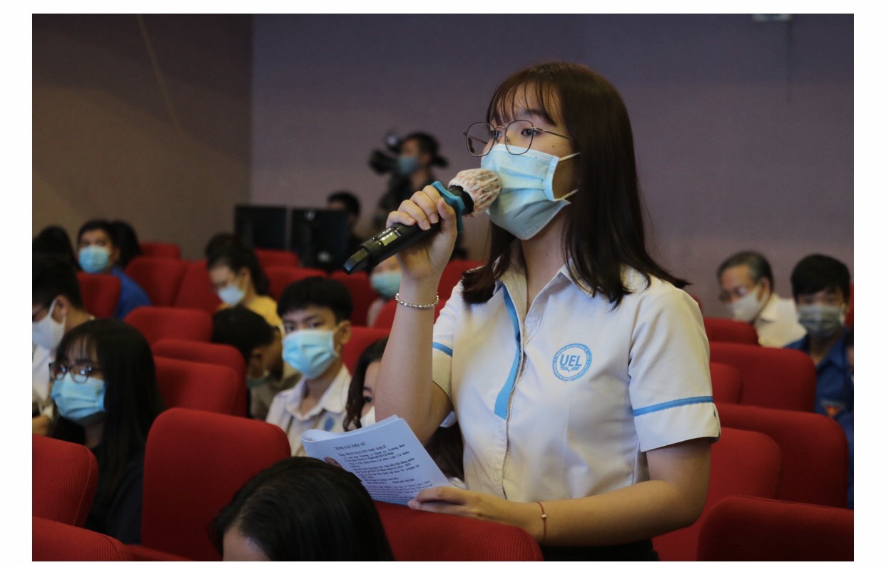 Cử tri trẻ UEL hướng về ngày hội non sông