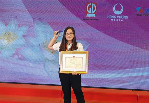 Sinh viên UEL đạt giải Nhì Cuộc thi "Tuổi trẻ học tập và làm theo tư tưởng, đạo đức, phong cách Hồ Chí Minh" năm 2019