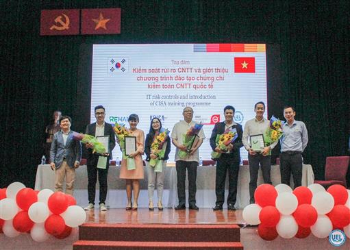 Tọa đàm "Kiểm soát rủi ro Hệ thống thông tin kinh doanh"