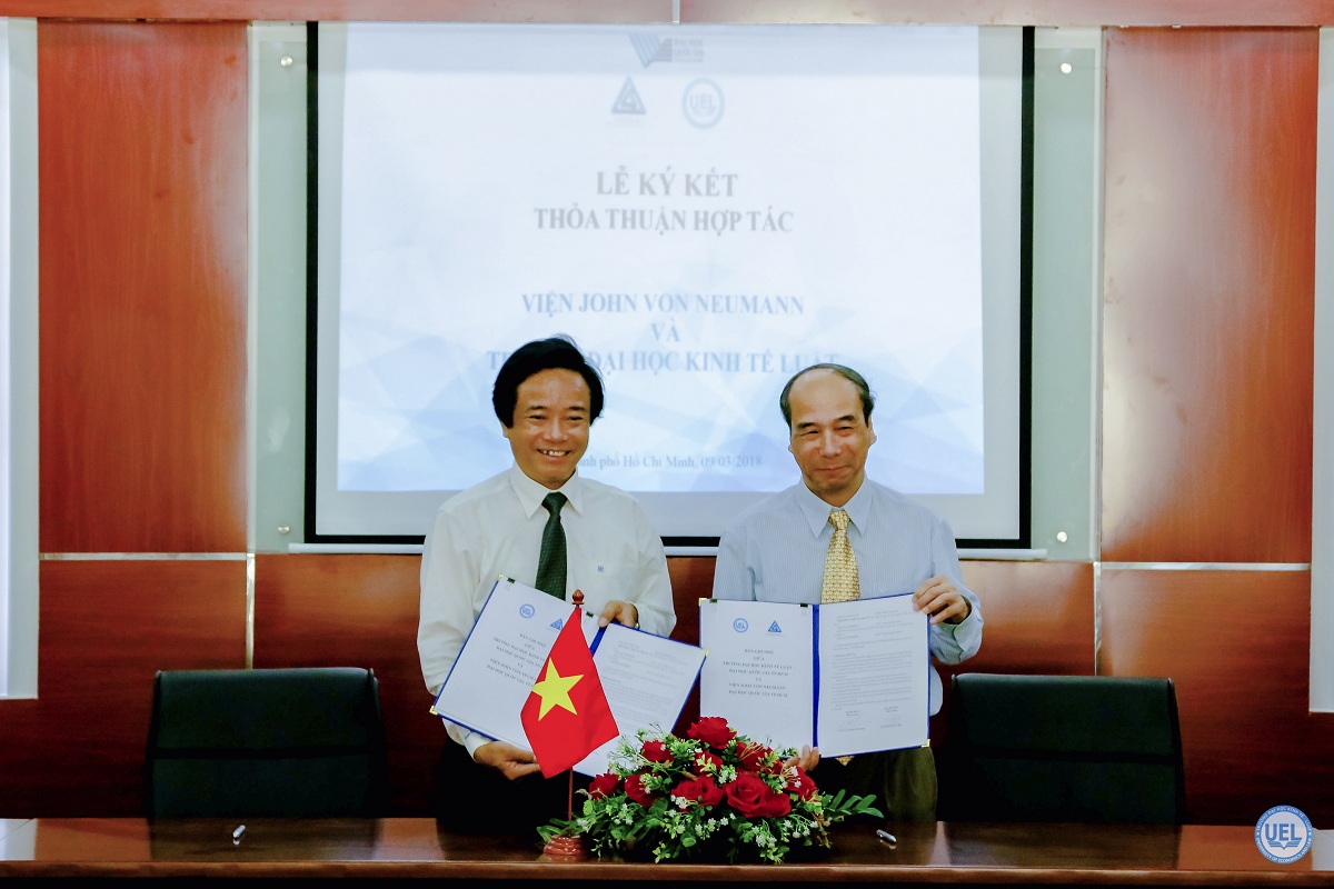 Trường Đại học Kinh tế - Luật và Viện John Von Neumann ký kết hợp tác