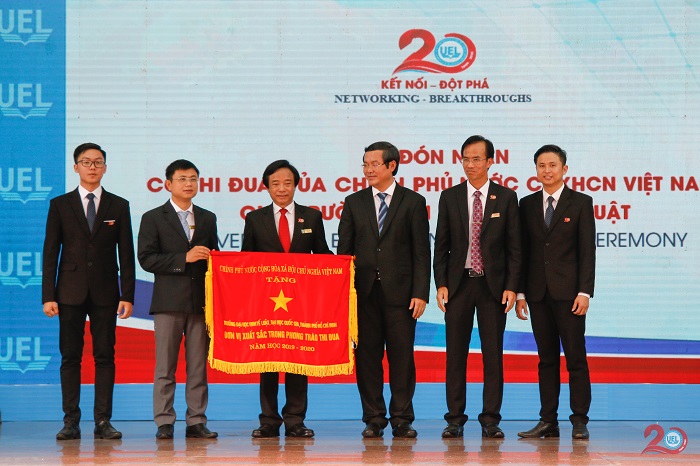 Lễ Kỷ niệm 20 năm Ngày truyền thống Trường Đại học Kinh tế - Luật