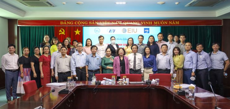 Hội thảo khoa học "Phát triển các ngành công nghiệp chủ lực Vùng Kinh tế trọng điểm phía Nam trong hội nhập quốc tế".