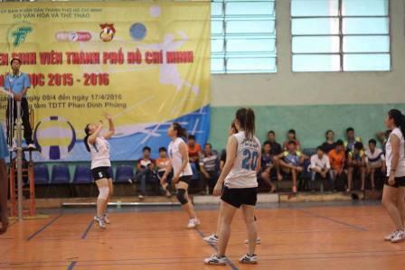 Đội Bóng chuyền nữ UEL xuất sắc giành cúp bạc giải HCUS GAMES 3.