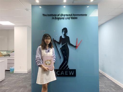 Phạm Nhật Quyên - cô gái nhỏ chinh phục chứng chỉ CFAB trong vòng 9 tháng