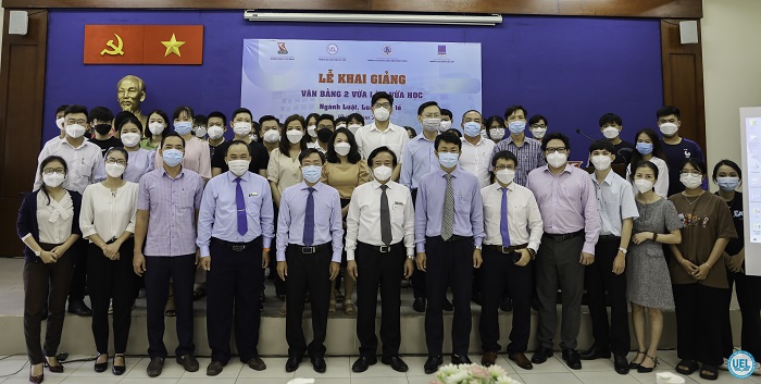 Lễ khai giảng Văn bằng 2 Vừa làm Vừa học ngành Luật, Luật Kinh tế - đợt 3 năm 2021