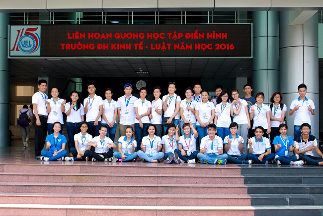 Liên hoan gương học tập điển hình trường Đại học Kinh tế - Luật, năm học 2015 - 2016