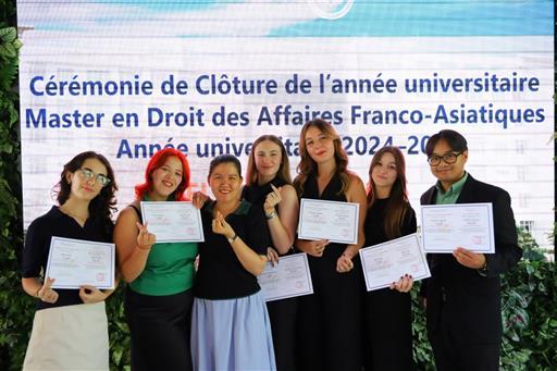 Học viên ThS Luật Kinh doanh Pháp - Châu Á: Tại UEL, chúng tôi không chỉ học, mà còn…