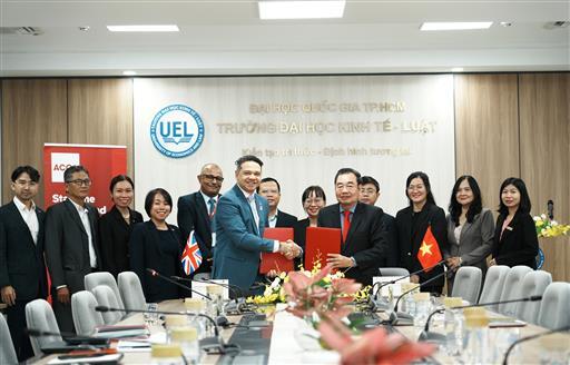 Phát triển nhân lực kế toán, kiểm toán đạt chuẩn quốc tế: UEL và ACCA tiếp tục đồng hành
